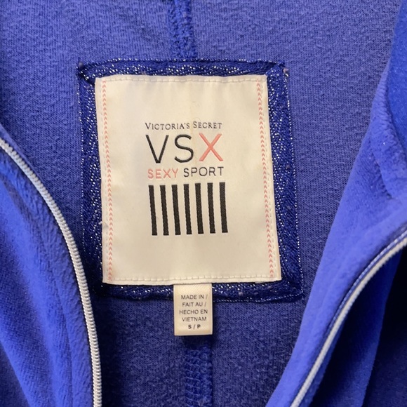 Victoria’s Secret Sport Velour Jacket. - Picture 3 of 4